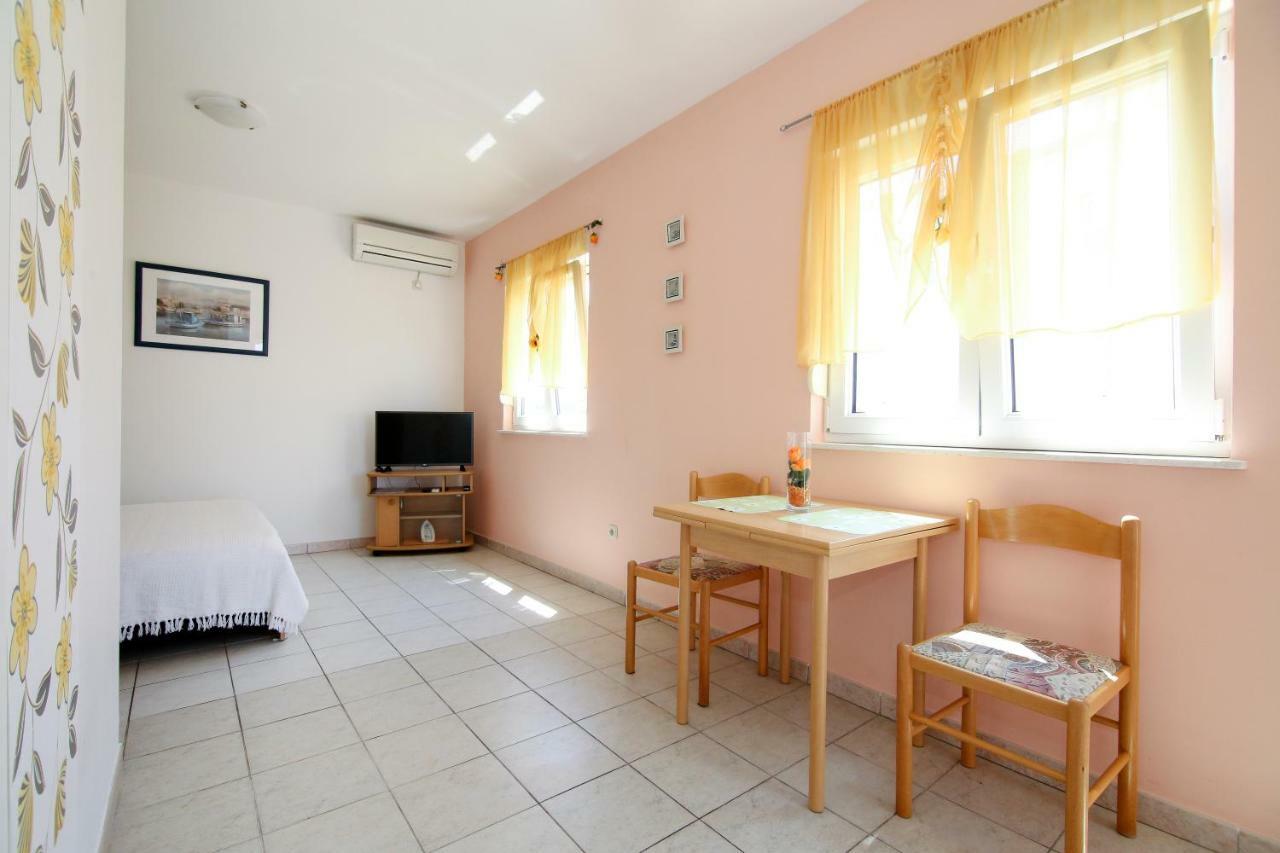 Apartments Antea Rogoznica  Ngoại thất bức ảnh