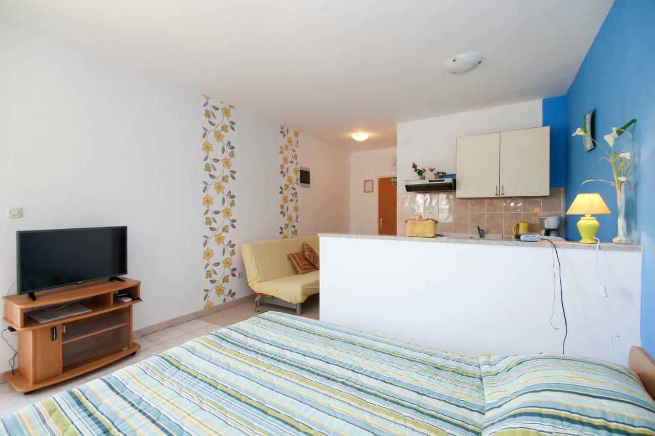 Apartments Antea Rogoznica  Ngoại thất bức ảnh