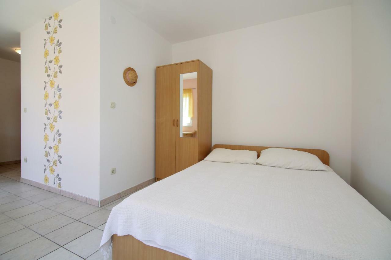 Apartments Antea Rogoznica  Ngoại thất bức ảnh